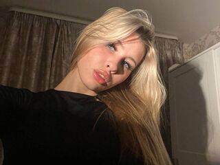 camgirl chatroom RowanBellamy