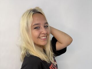 camgirl masturbating with dildo RussellGiuliano