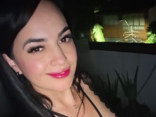 camwhore shaved pussy SaraAdkinsing