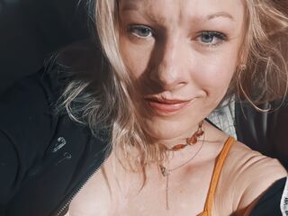 naughty webcamgirl SevenCalories