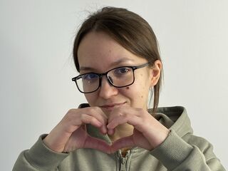 naughty cam girl masturbating ShanitaMulrain