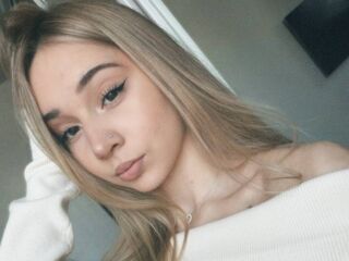 webcamgirl chatroom ShaquitaSofranko