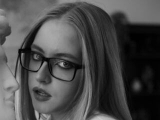 jasmin camgirl chatroom SheliaEdwards