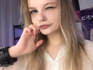 naked cam girl photo ShelyMilan