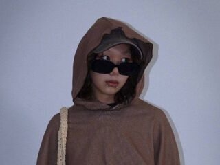 nude webcamgirl picture SumikoKrejcik
