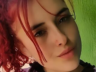 camgirl masturbating with sextoy SussanMiler