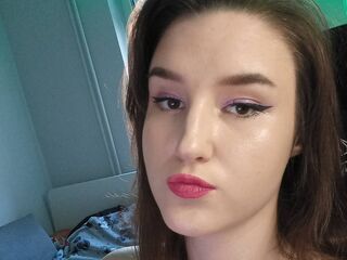 topless webcam girl SuzannaConnally