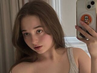 fingering girl chatroom TamaraJameson