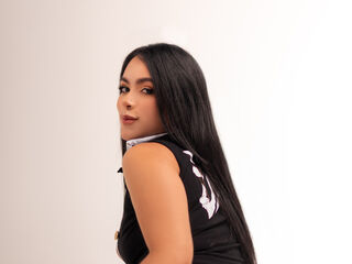 free live chart room ThaliiaDuran