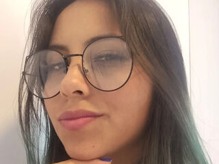 cam girl webcam ThiaraSanchez