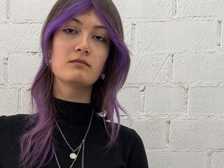 camslut spreading pussy TieshaKresha