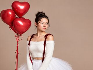 topless webcamgirl TomikaHocket