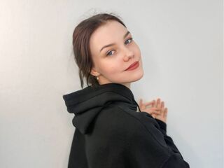 camslut fingering shaved pussy ToraMendiaz