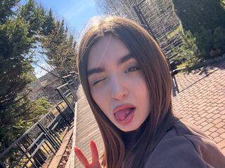 shaved pussy cam ValarieZohn