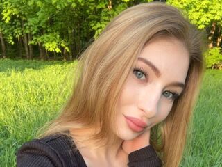 naked camgirl masturbating ValenciaZarrabi
