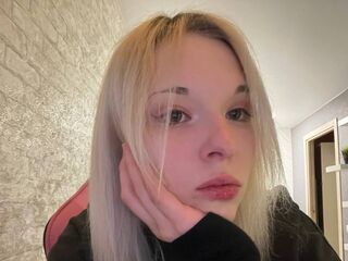 masturbating cam girl WillaBlissett