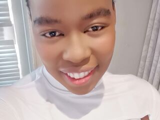 shaved pussy webcam Zoleka