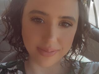 nude webcamgirl pic aurorakittygirl