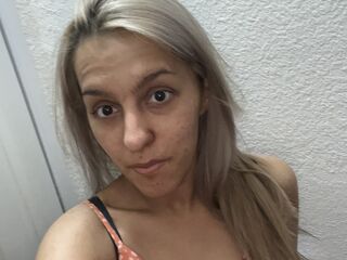 hot strip tease cam lizzielizzie